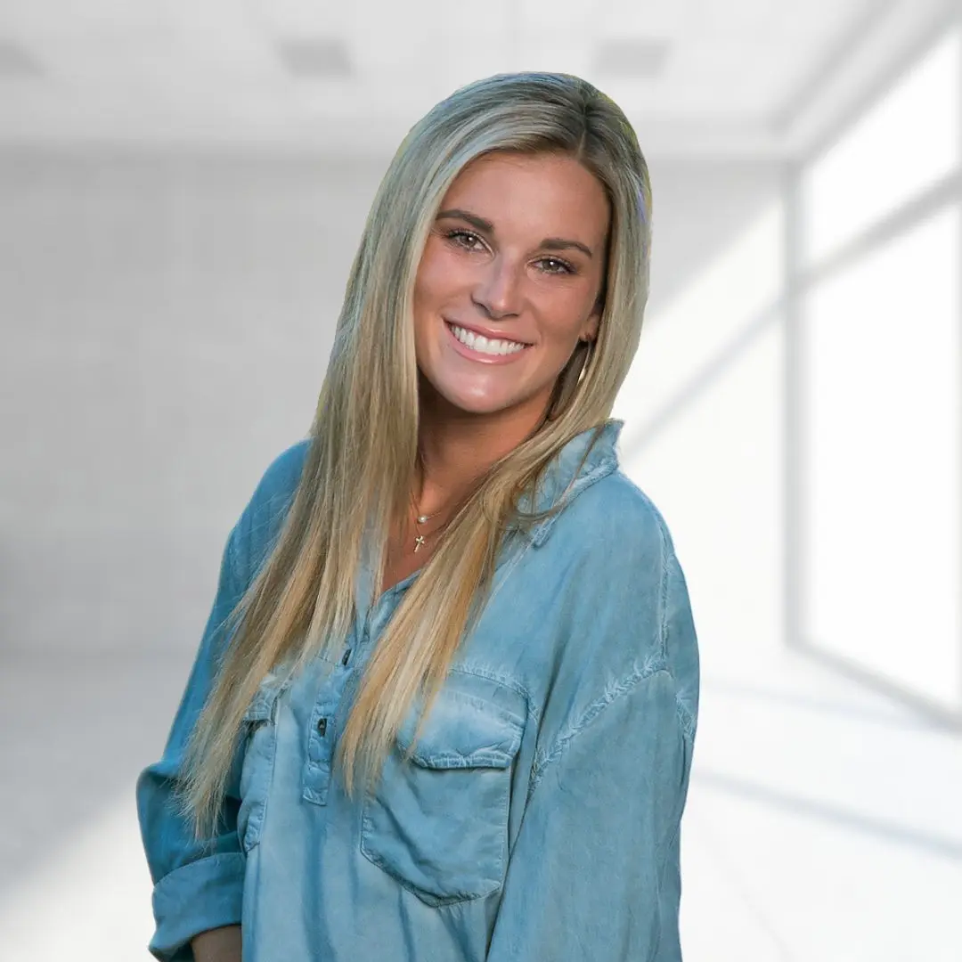 Maggie Massey McMichael, Administrative Assistant